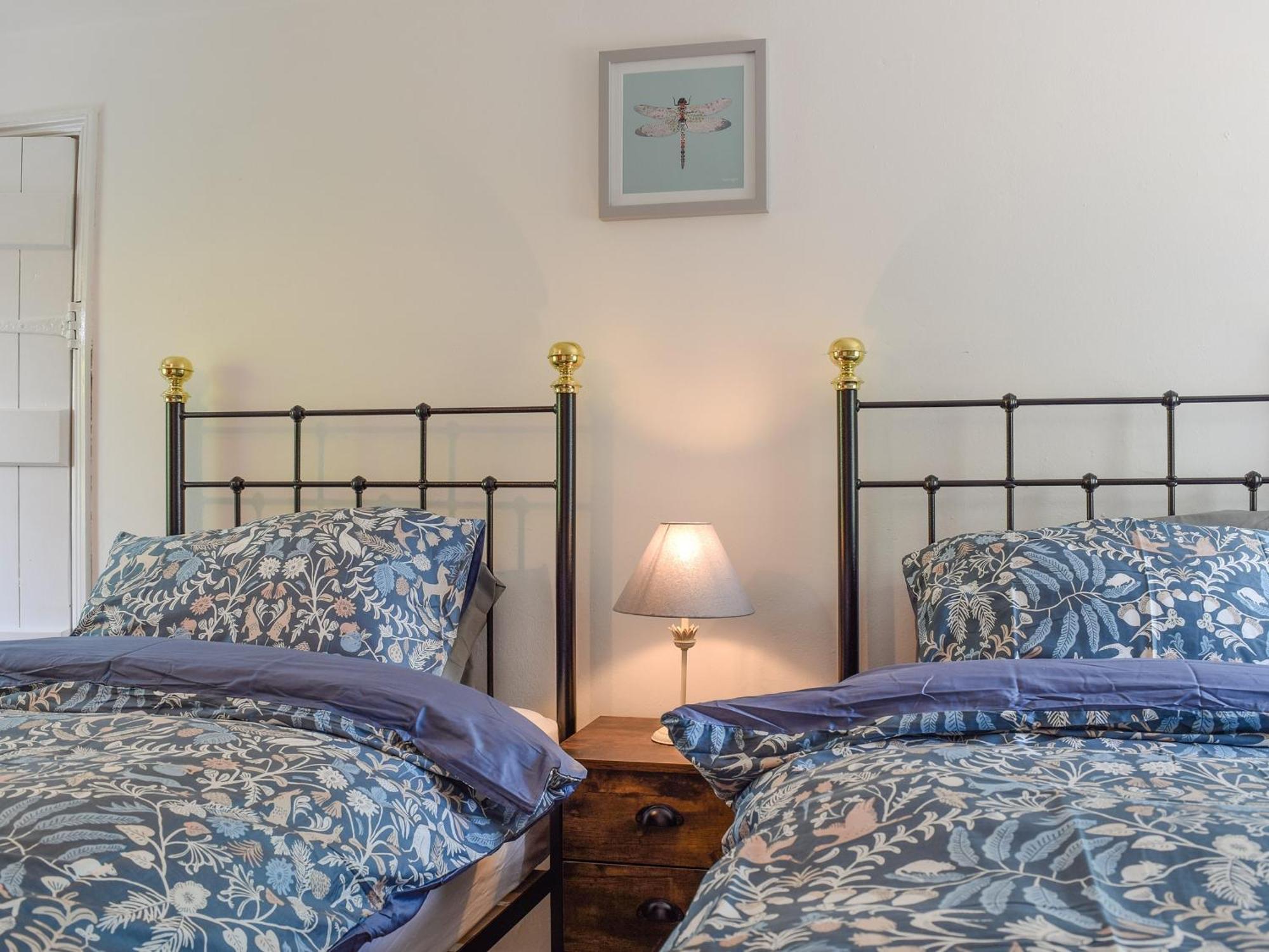 Wayside Cottage Adstock Экстерьер фото