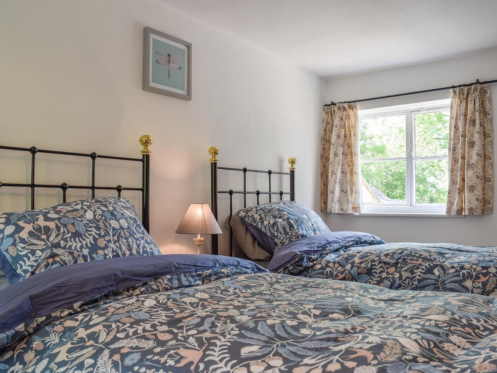 Wayside Cottage Adstock Экстерьер фото